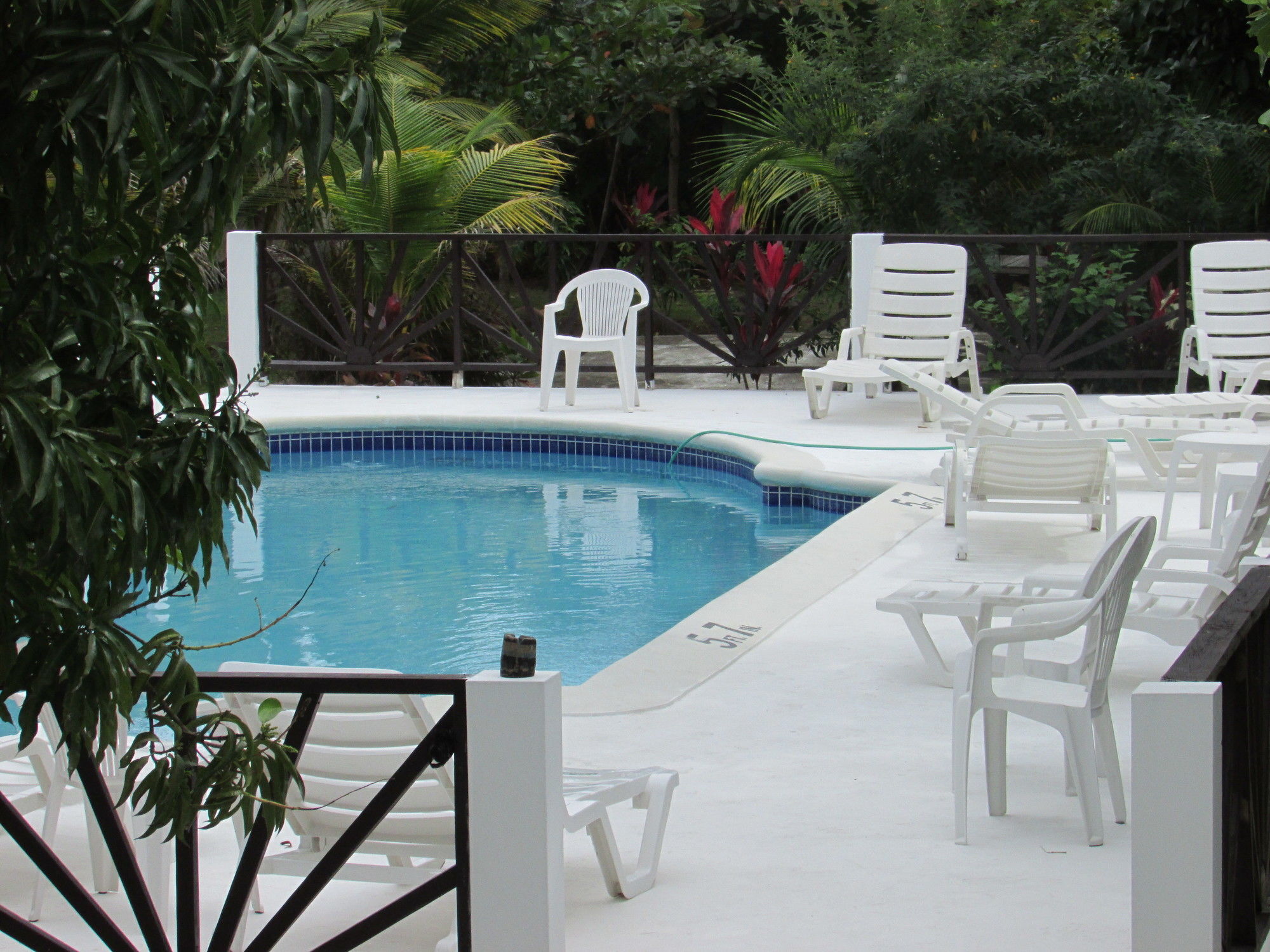 Ocean Wave Villa, Negril Exterior photo